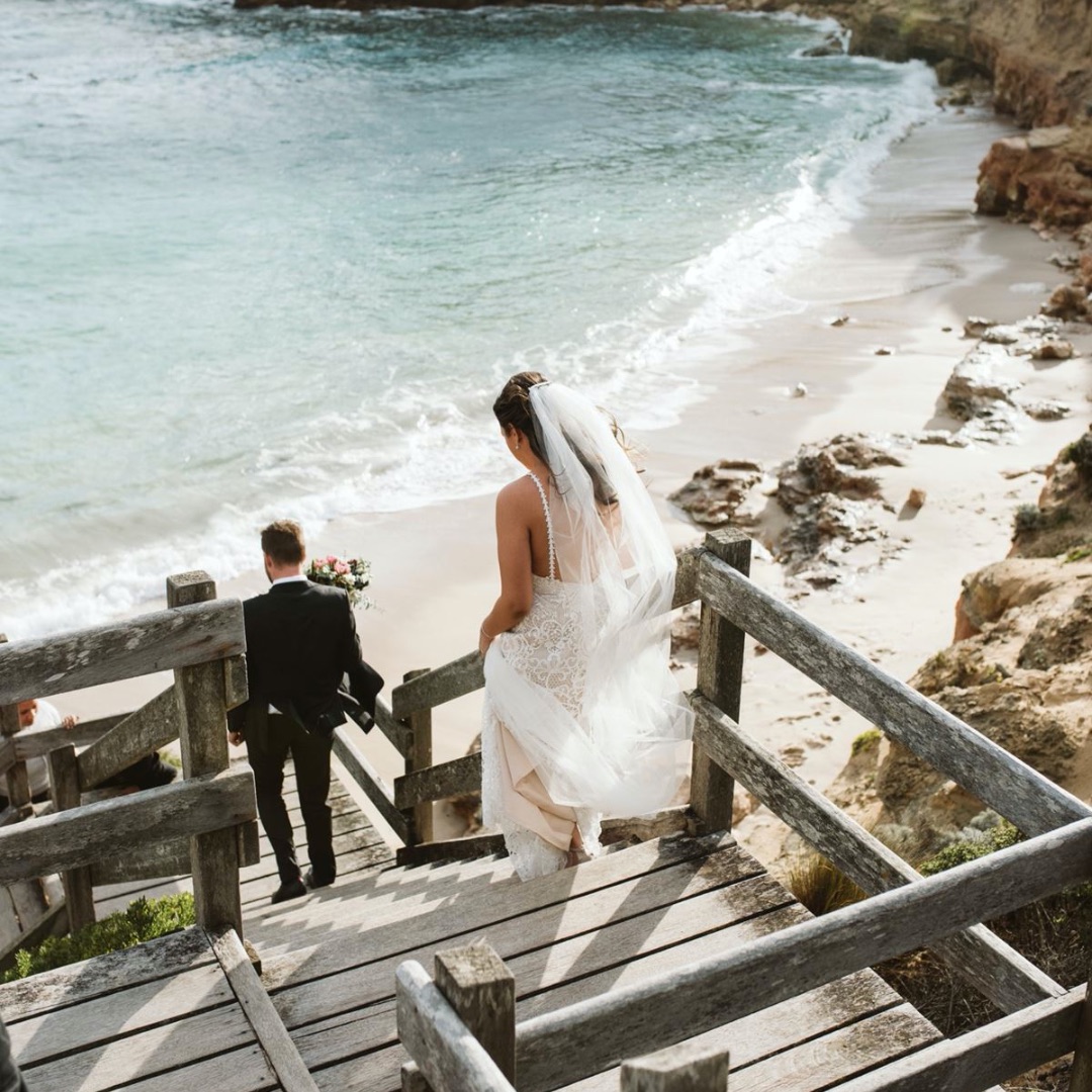 Best Mornington Peninsula Wedding Bands, Singers, DJs & Venues